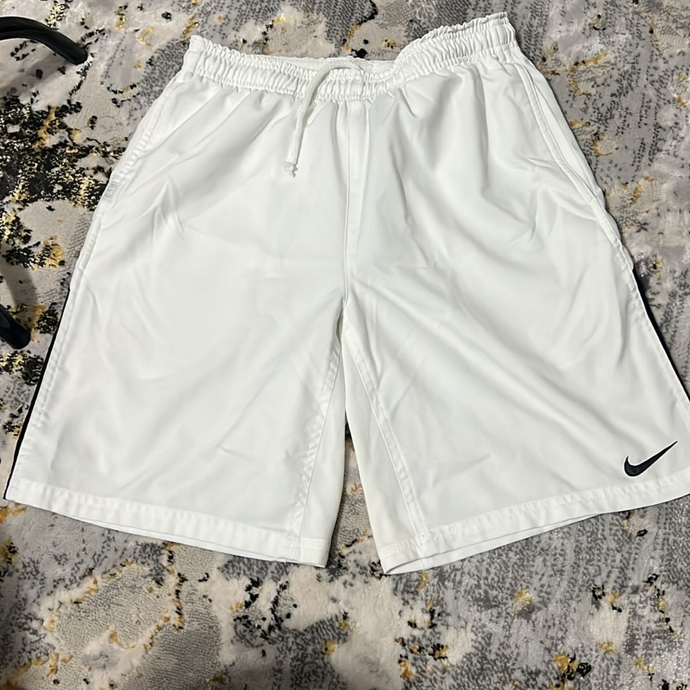 Nike Men’s shorts S - Picture 2 of 5